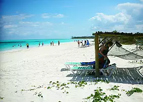 turistipercaso cuba-country-f8q5h