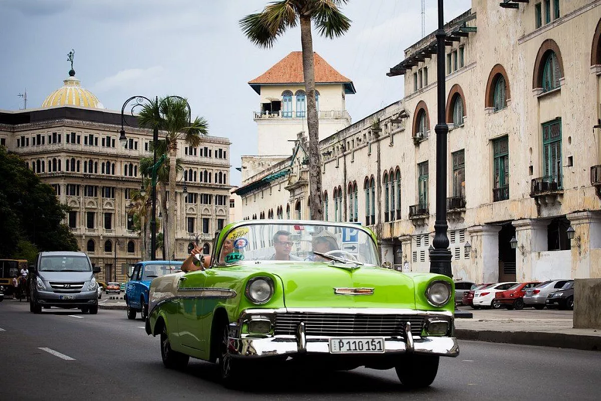 Cartolina cubana fit cuba 2016
