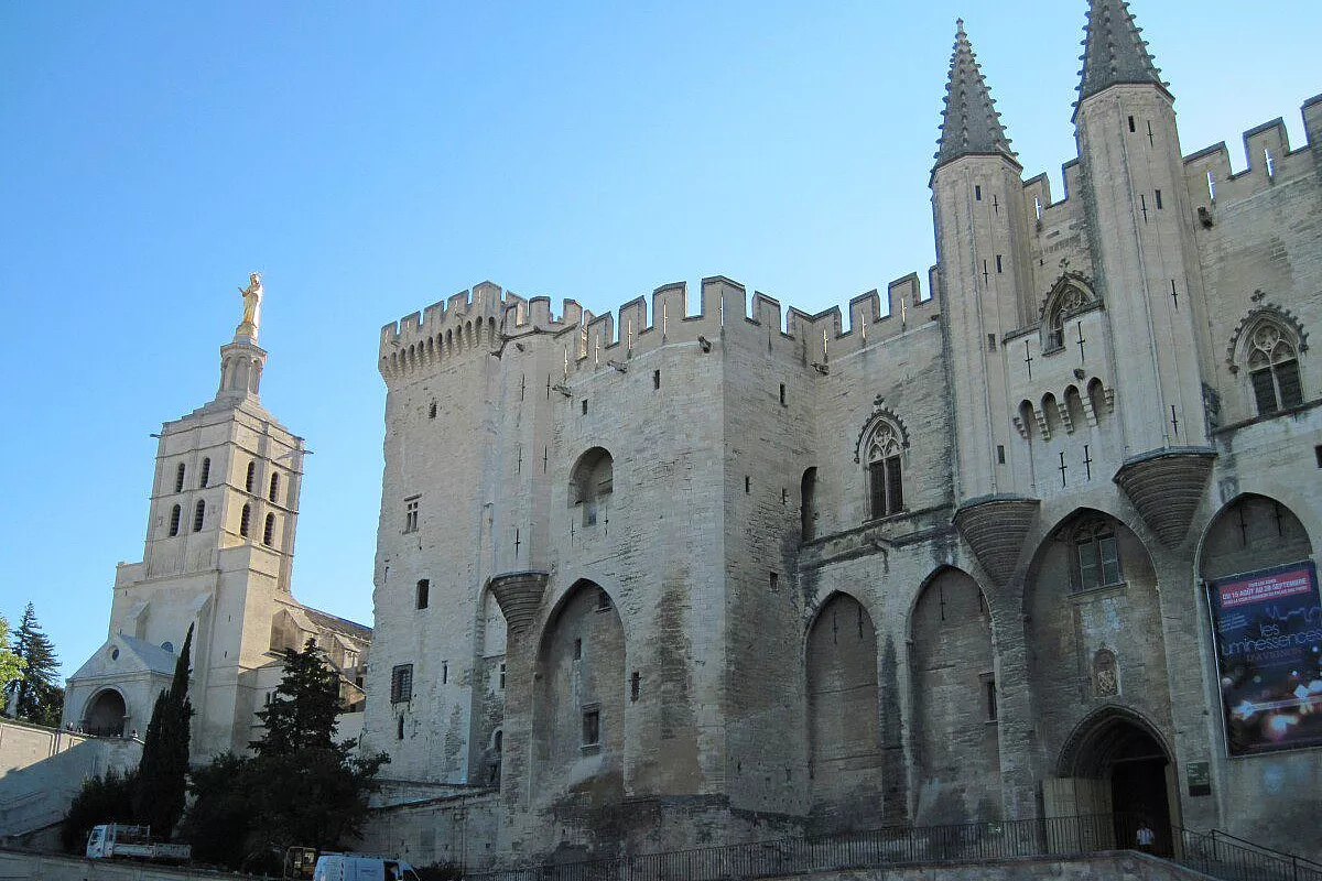 avignone palazzo dei papi
