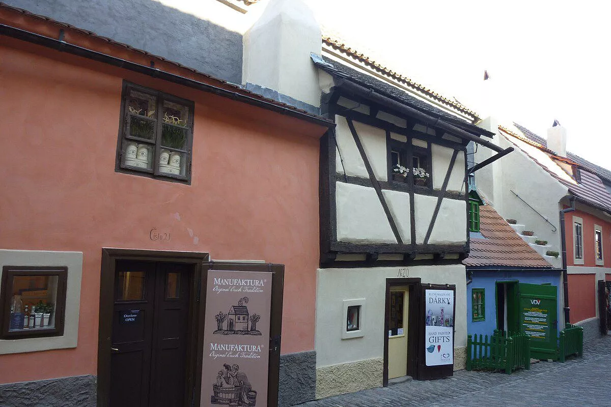 Praga via dell'oro
