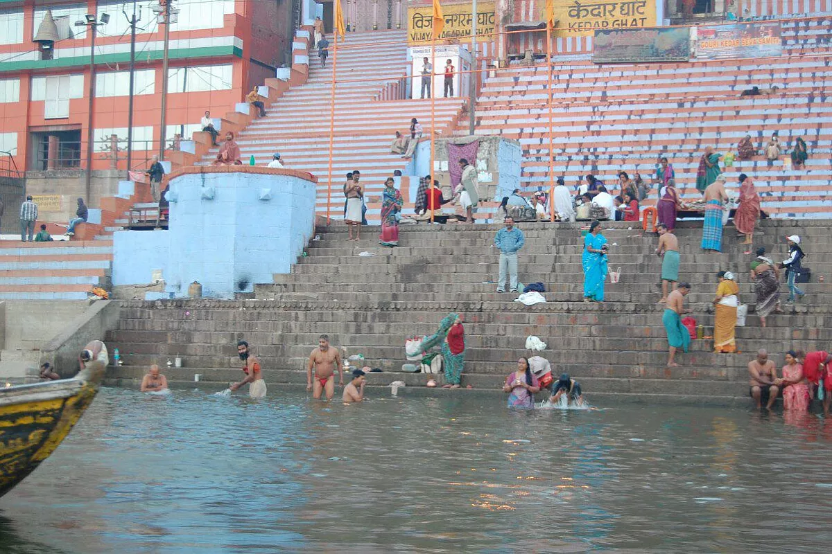 Varanasi bagni Rituali