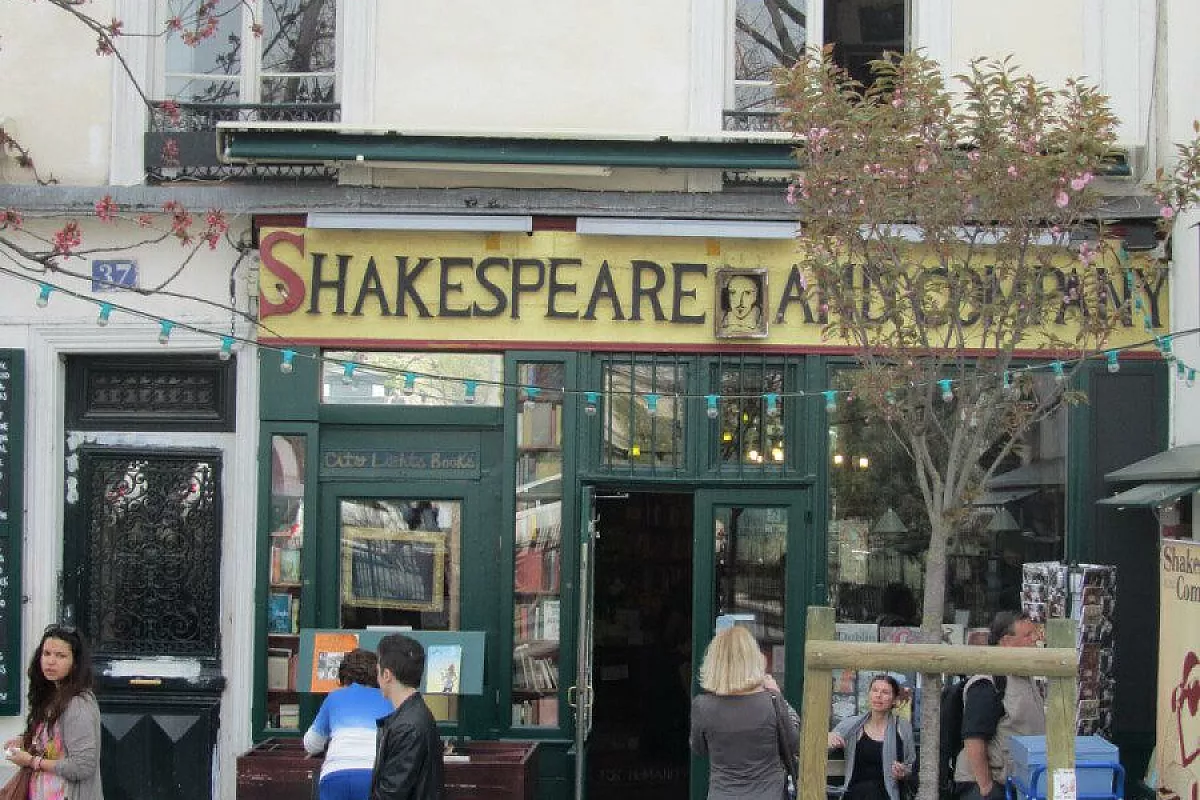 shakespeare & co