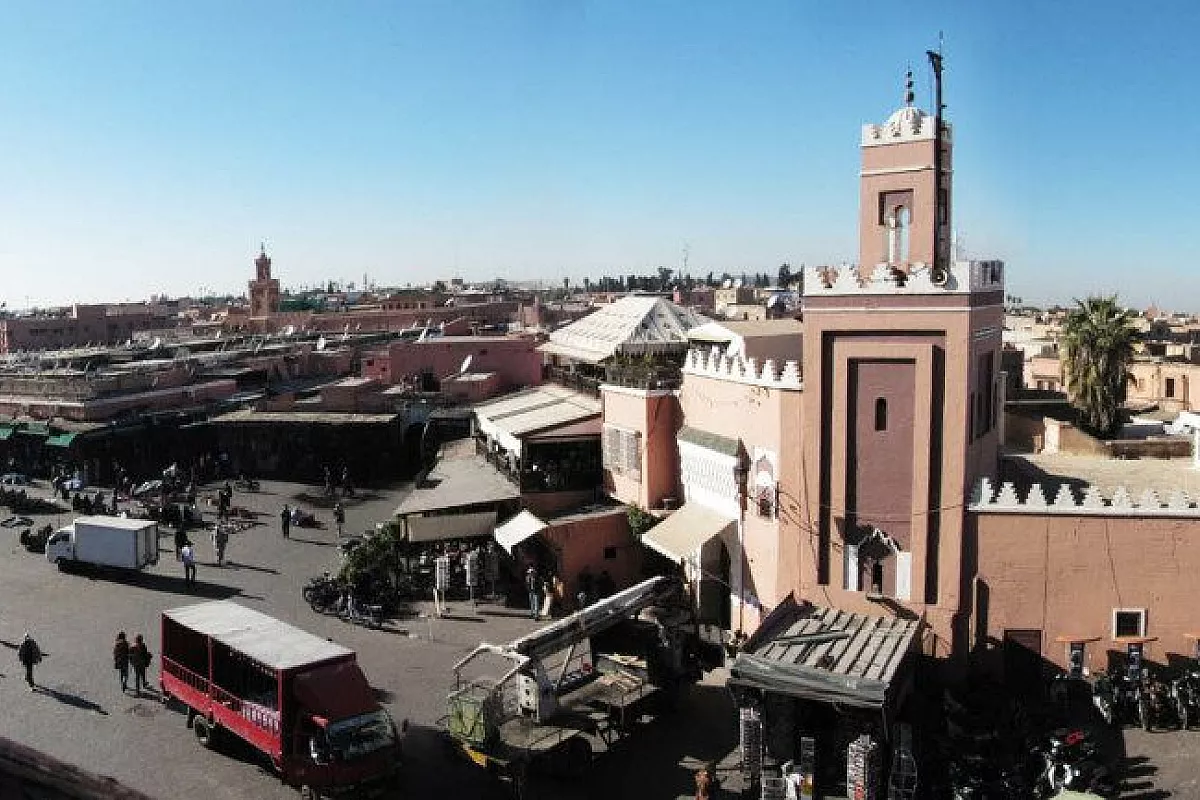 Djemaa el-fnaa di giorno