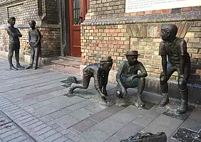 turistipercaso cultura-atzuf