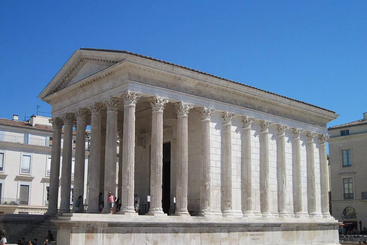 nimes - maison carrèe