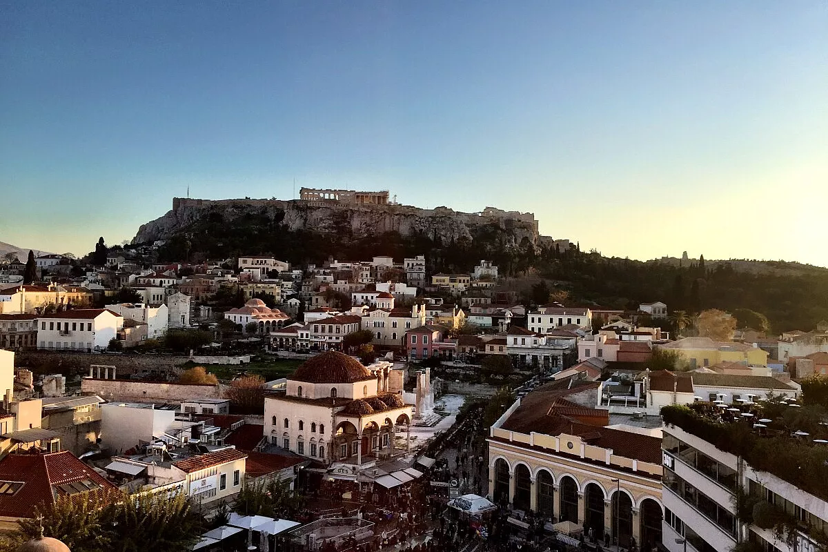 aperivo rooftop A for Athens, vista su Piazza Monastiraki
