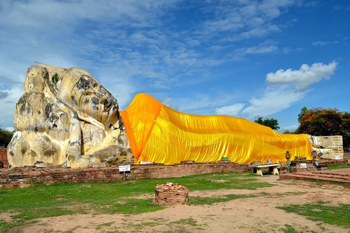 Wat Lokaya Sutha Ayutthaia