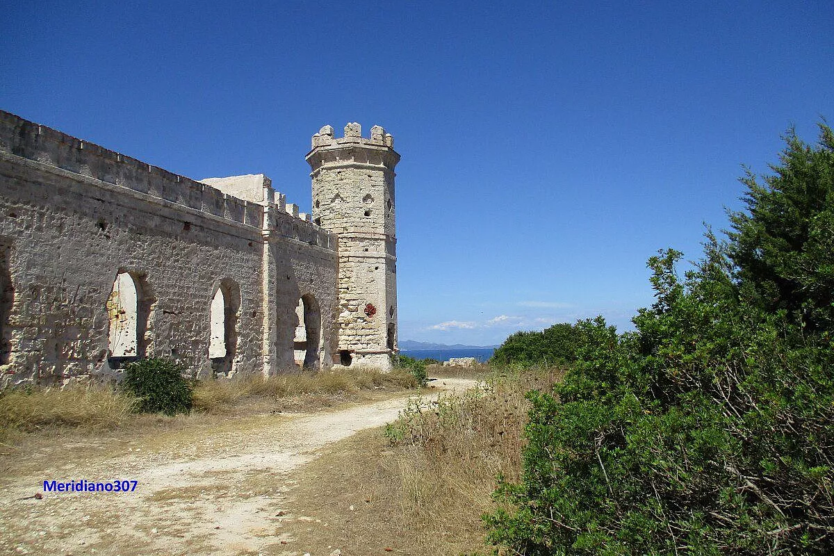 Pianosa ed un tuffo dove l'acqua è più blu