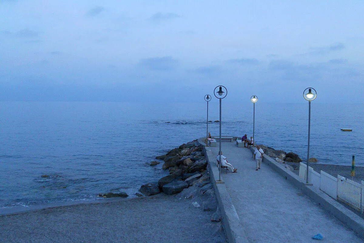 MOLO DI SERA