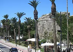 turistipercaso cultura-kzsn9