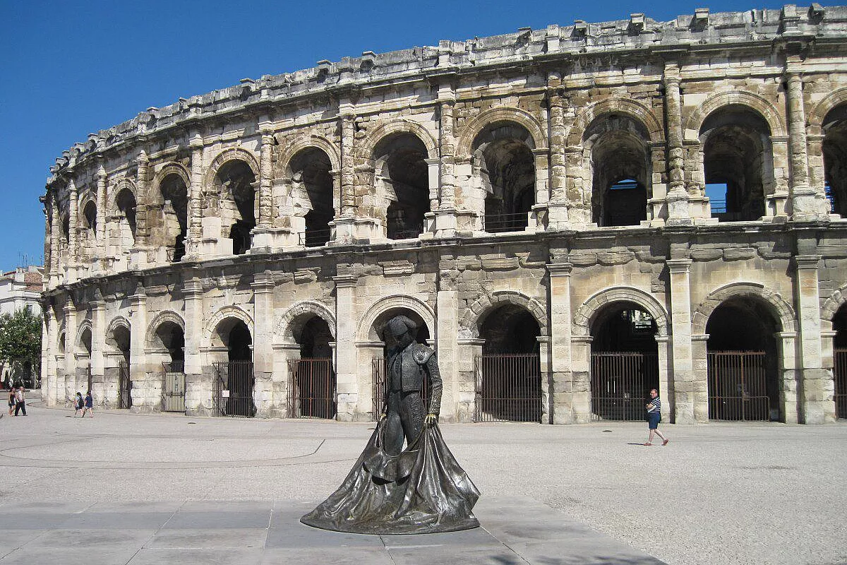 nimes - arena