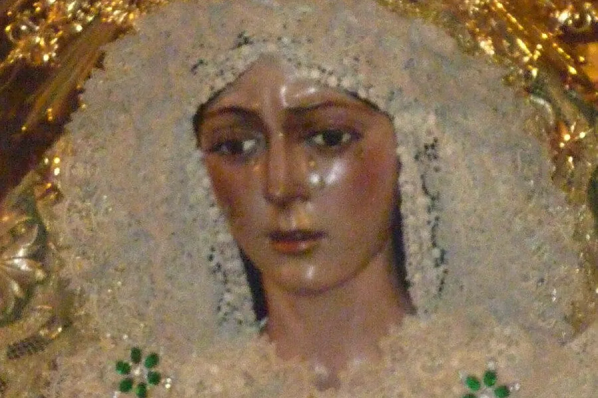 LA VIRGEN DE LA MACARENA