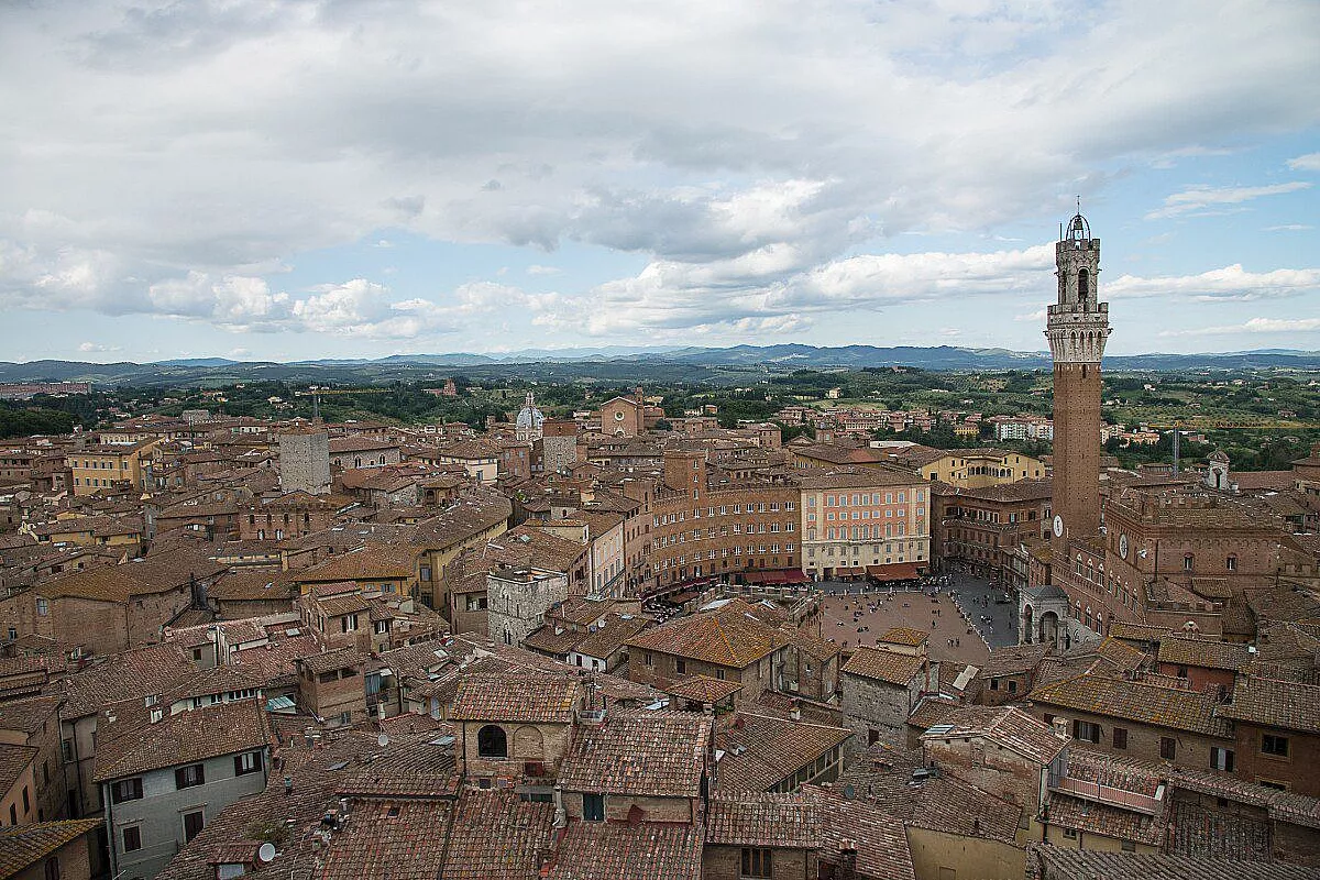 Siena, Piazza del Popolo