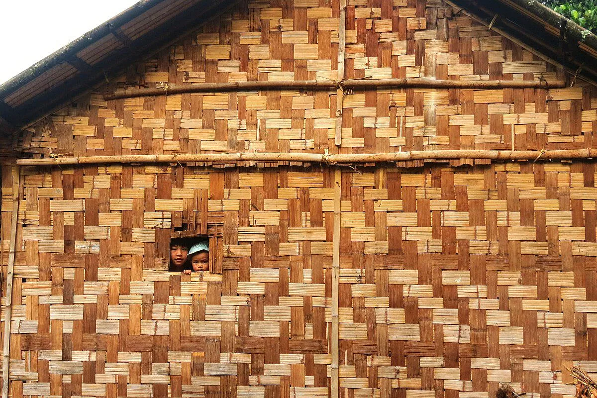 A piedi scalzi in Myanmar