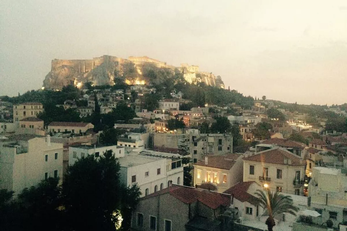 acropoli al tramonto