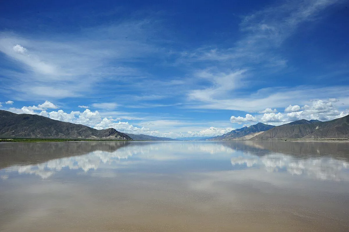 tra lhasa e tsetang