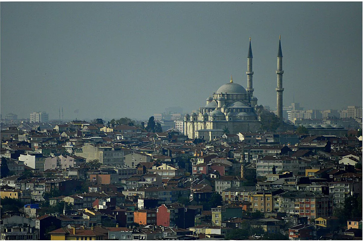 veduta moschea fatih dalla torre di galata