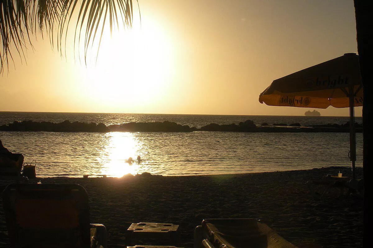 Tramonto a Mambo Beach