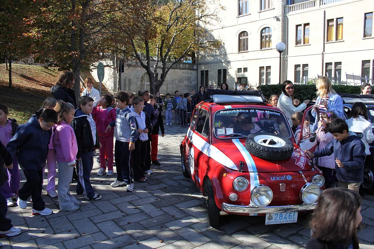 Da San Marino a Rovaniemi in Fiat 500 per portare a Babbo Natale i sogni dei bambini!