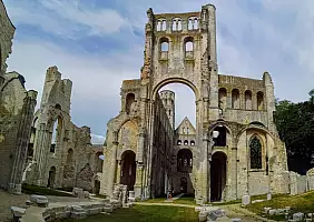 turistipercaso dinan-kb9x5