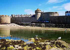 turistipercaso dinan-vddq8