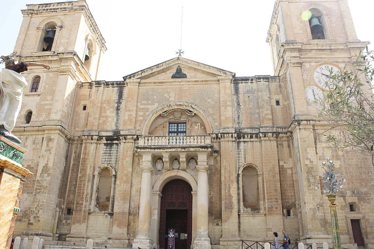 A Malta senza più il bus giallo!!!!