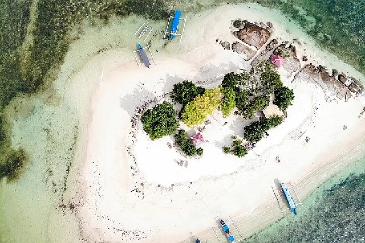 A Gili Meno persi tra la bellezza naturale di questa bella isola indonesiana