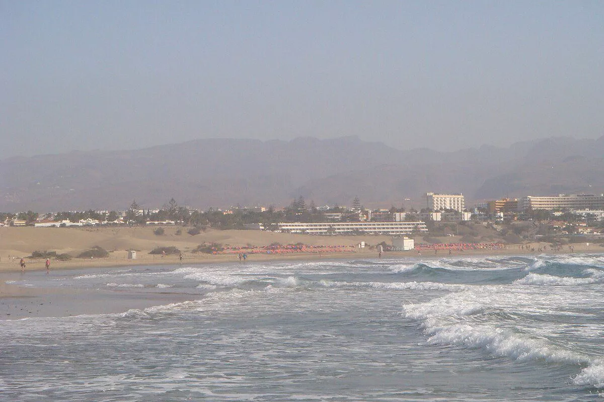 Gran Canaria coast to coast