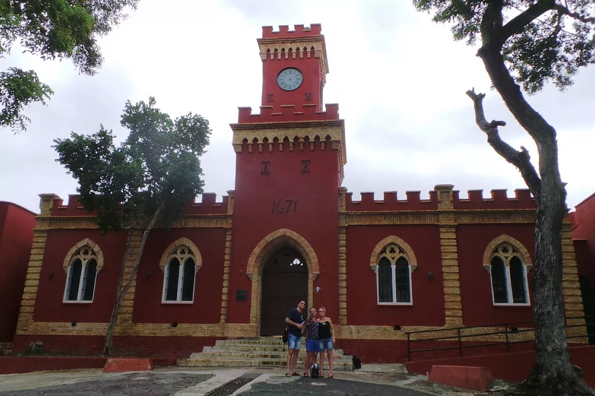 San Thomas