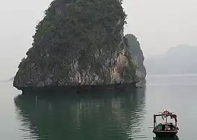 turistipercaso halong-bay-mare-84u15