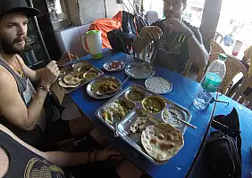 turistipercaso india-qnhcp