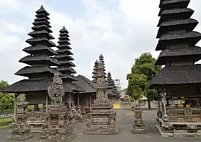 turistipercaso indonesia-3sa9q