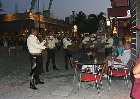 turistipercaso isla-mujeres-mare-s21vu