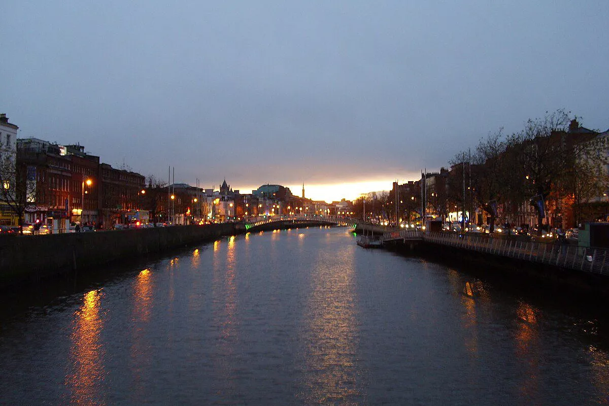 Liffey river, Dublino