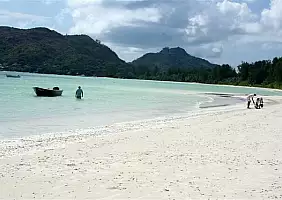 turistipercaso la-digue-seychelles-cdg9k