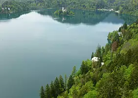 turistipercaso lago-di-bled-lago-vnu1g