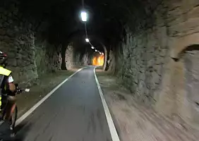 turistipercaso lago-di-garda-9k6jh