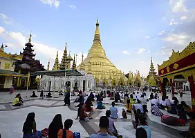 turistipercaso lago-inle-nyerx