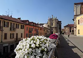 turistipercaso langhe-u2jeu