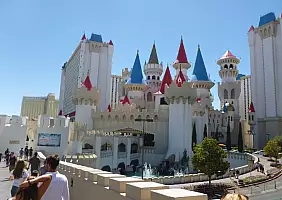turistipercaso las-vegas-themepark-gbzdy