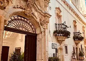 turistipercaso locorotondo-qnuzs