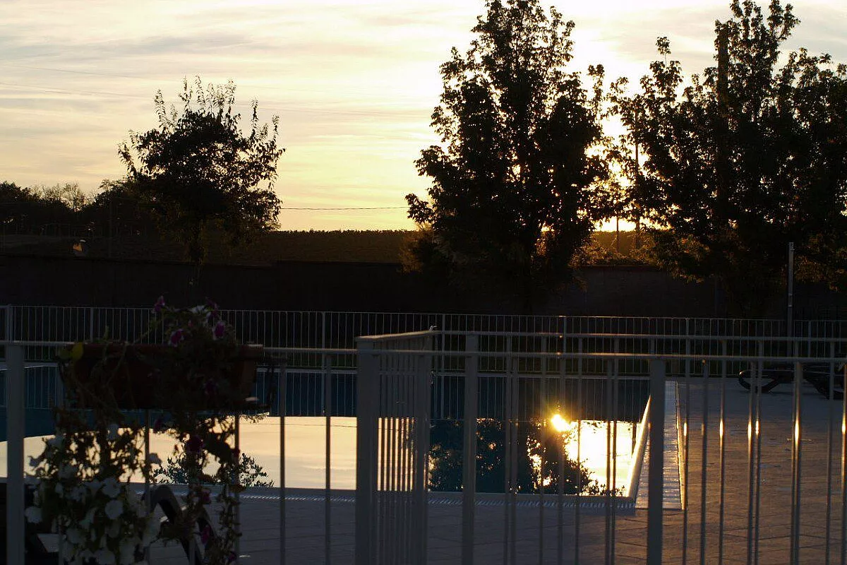La piscina al tramonto