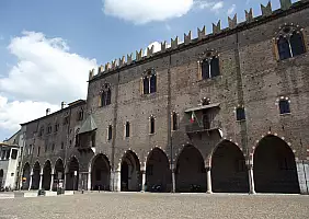 turistipercaso lombardia-xa6v1