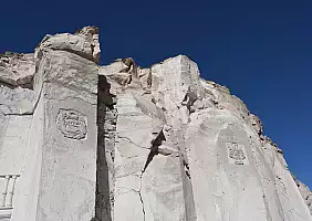 turistipercaso machu-picchu-monumento-11k34