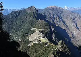 turistipercaso machu-picchu-monumento-445n1