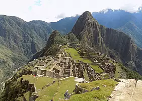 turistipercaso machu-picchu-monumento-ebz1z