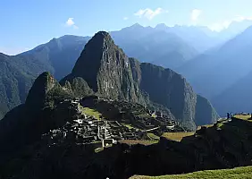 turistipercaso machu-picchu-monumento-nfrts