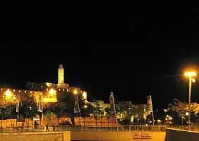 turistipercaso mar-morto-k69t7