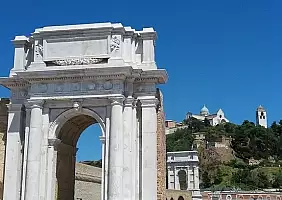 turistipercaso marche-v3kj4