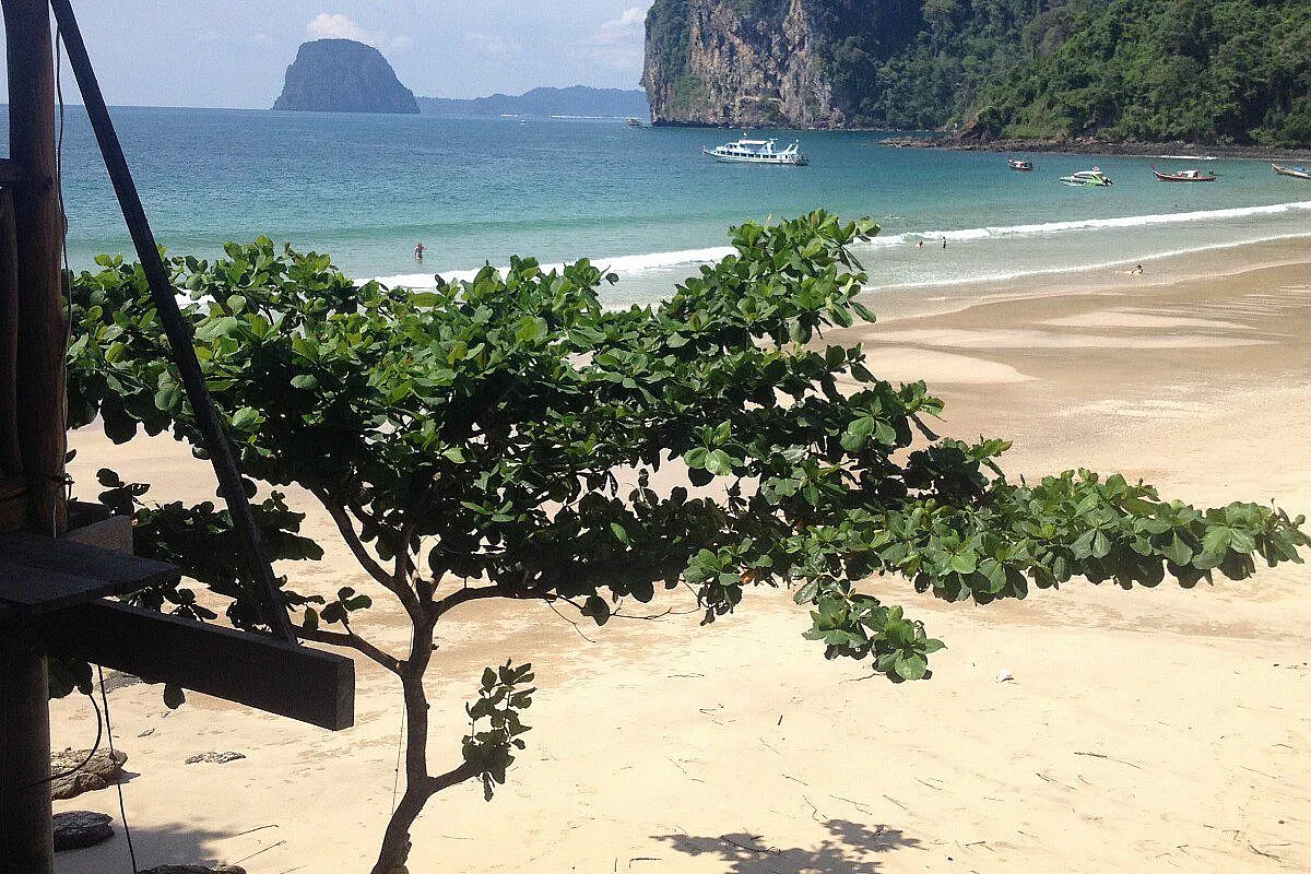 Charlie Beach - Koh Mook